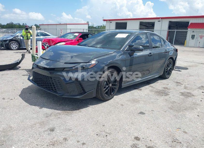 Photo 2 of 2025 Toyota Camry SE (VIN 4T1DAACK6SU549680)