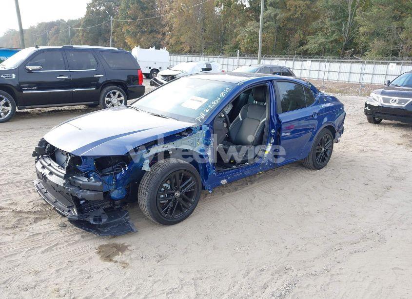 Photo 2 of 2025 Toyota Camry SE (VIN 4T1DAACK7SU020979)