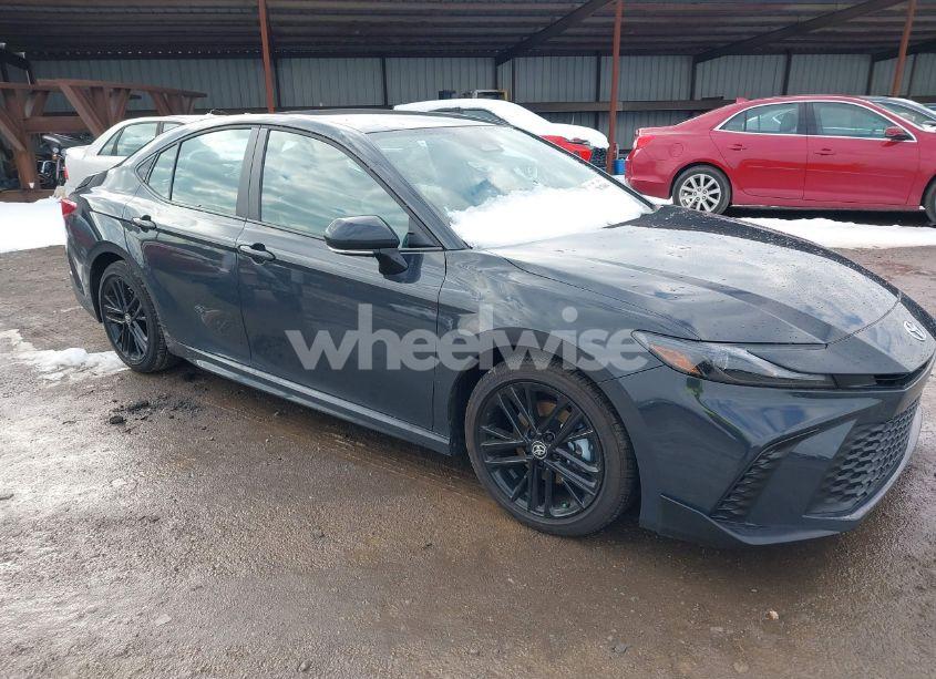 2025 Toyota Camry SE (VIN 4T1DAACK7SU026958) main photo