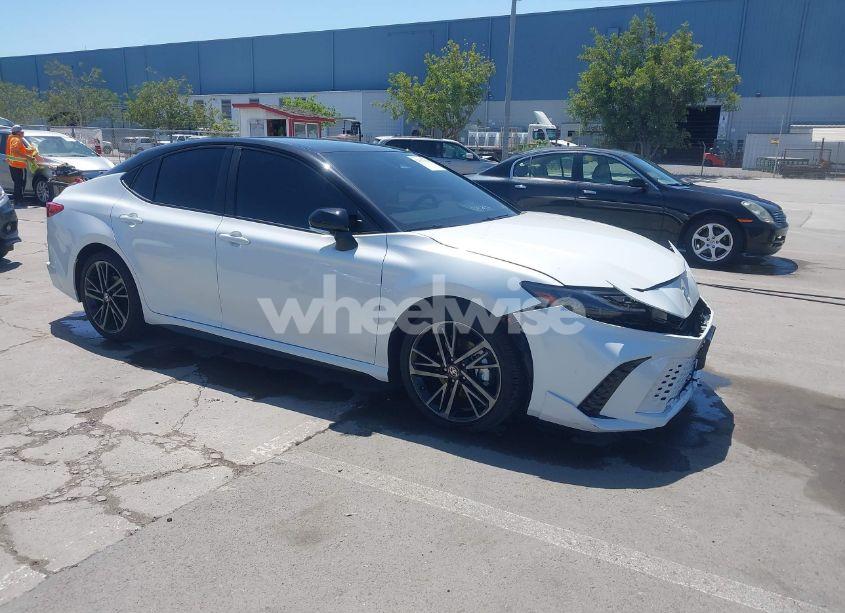 2025 Toyota Camry XSE (VIN 4T1DAACK7SU058809) main photo