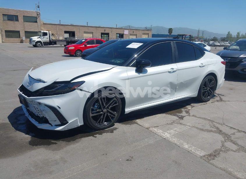 Photo 2 of 2025 Toyota Camry XSE (VIN 4T1DAACK7SU058809)