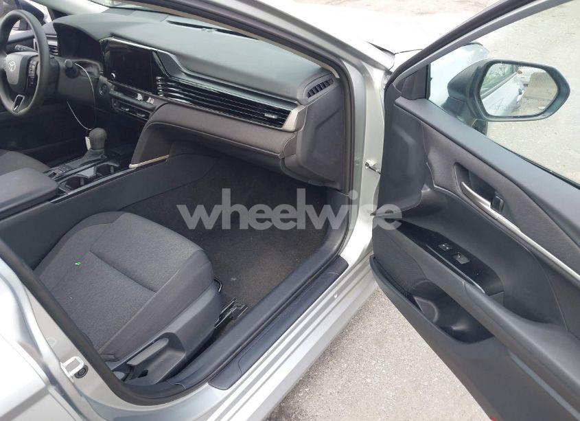 Photo 5 of 2025 Toyota Camry LE (VIN 4T1DAACK7SU066151)