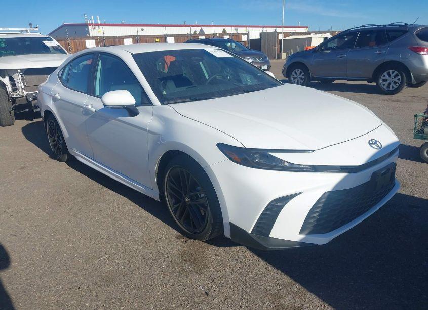 2025 Toyota Camry SE (VIN 4T1DAACK7SU074251) main photo