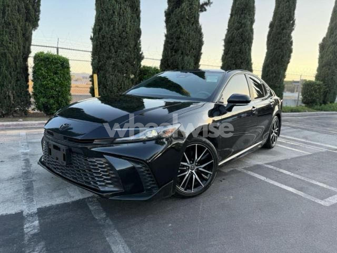 Photo 2 of 2025 TOYOTA CAMRY XSE (VIN 4T1DAACK7SU086710)