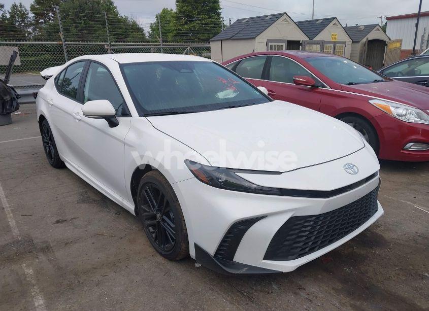 2025 Toyota Camry SE (VIN 4T1DAACK7SU152544) main photo