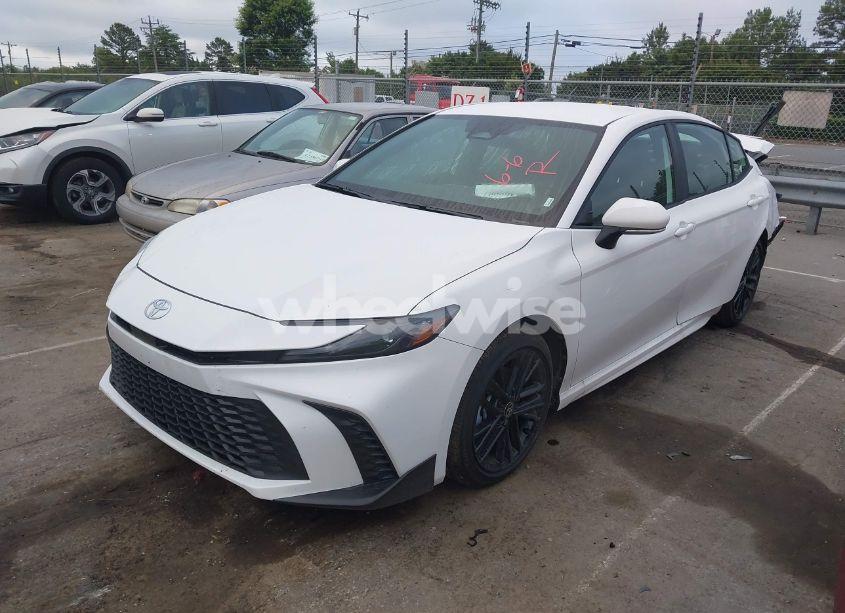 Photo 2 of 2025 Toyota Camry SE (VIN 4T1DAACK7SU152544)