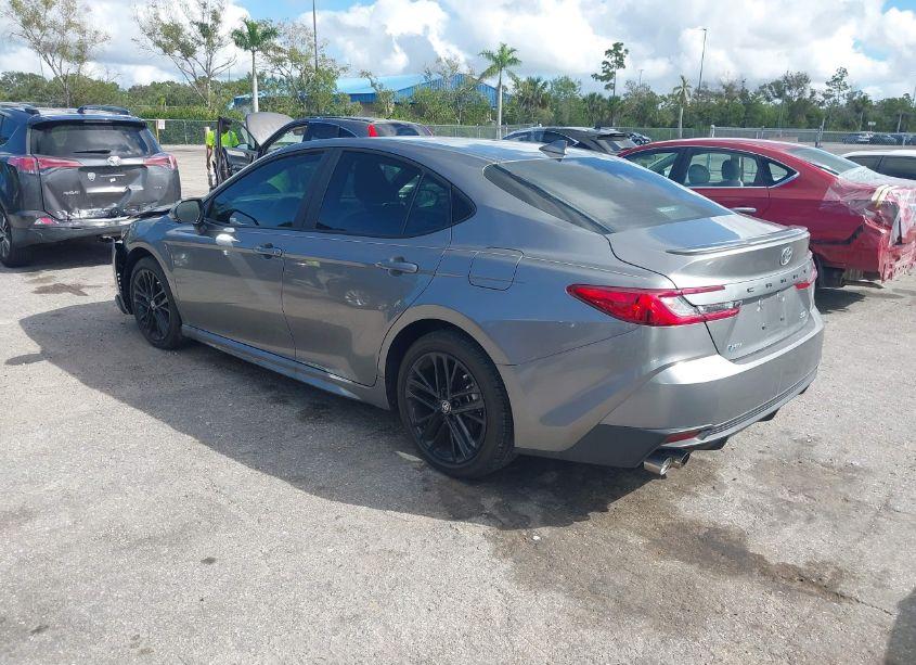 Photo 3 of 2025 Toyota Camry SE (VIN 4T1DAACK7SU508233)