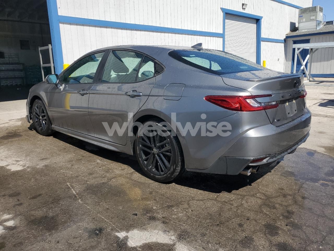 Photo 2 of 2025 TOYOTA CAMRY XSE (VIN 4T1DAACK7SU534301)