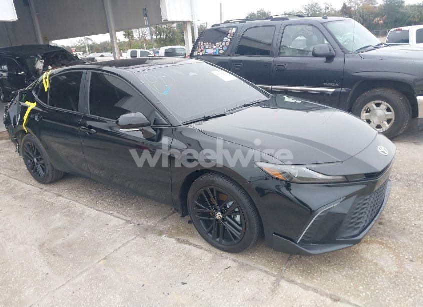 2025 Toyota Camry SE (VIN 4T1DAACK7SU538686) main photo