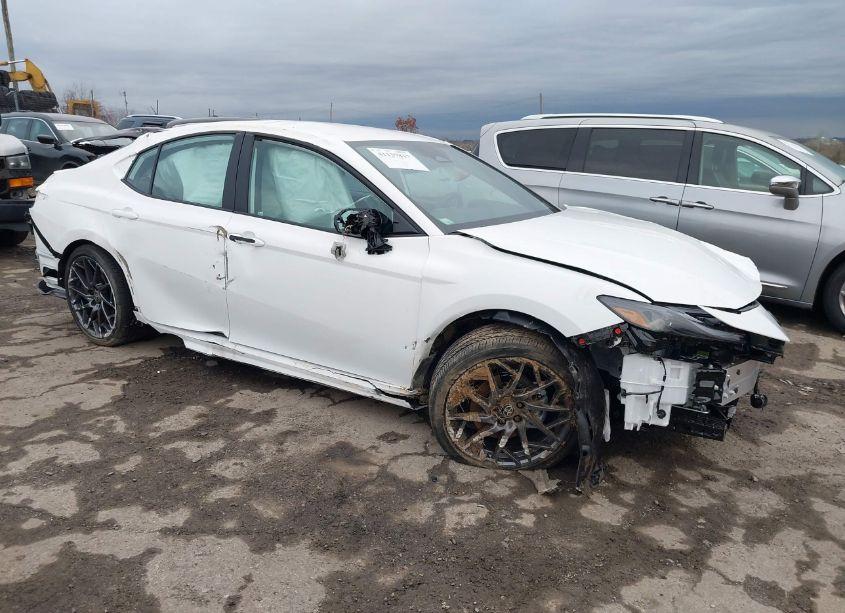 2025 Toyota Camry SE (VIN 4T1DAACK7SU546173) main photo