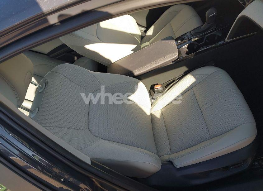 Photo 8 of 2025 Toyota Camry XLE (VIN 4T1DAACK7SU555536)