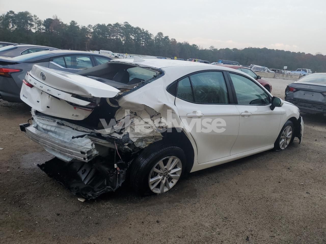 Photo 3 of 2025 TOYOTA CAMRY XSE (VIN 4T1DAACK8SU010901)