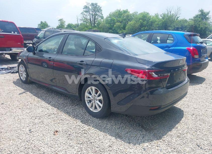 Photo 3 of 2025 Toyota Camry LE (VIN 4T1DAACK8SU015581)