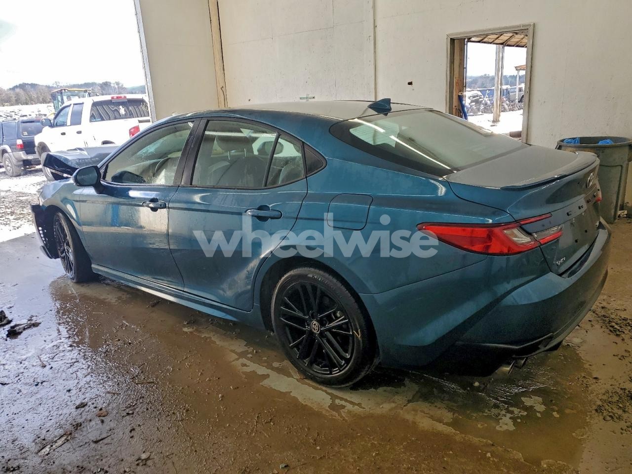 Photo 2 of 2025 TOYOTA CAMRY XSE (VIN 4T1DAACK8SU019467)