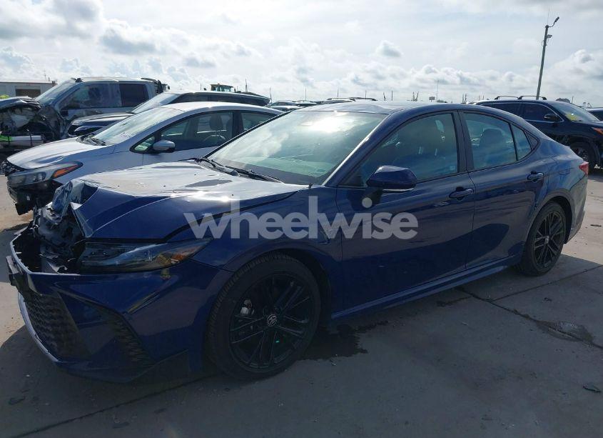 Photo 2 of 2025 Toyota Camry SE (VIN 4T1DAACK8SU024989)