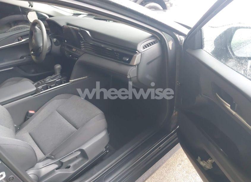 Photo 5 of 2025 Toyota Camry LE (VIN 4T1DAACK8SU052839)