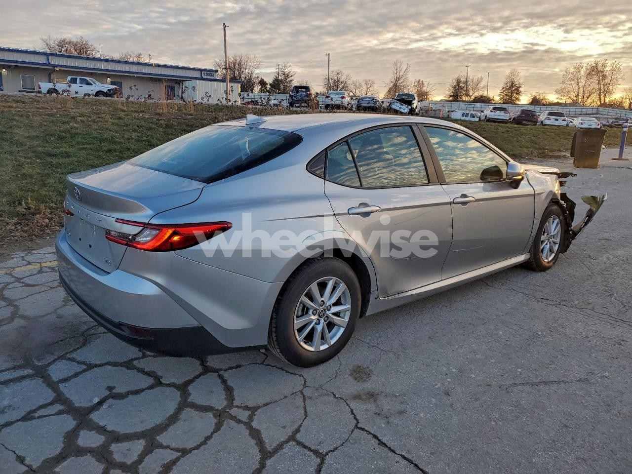 Photo 3 of 2025 TOYOTA CAMRY XSE (VIN 4T1DAACK8SU061637)