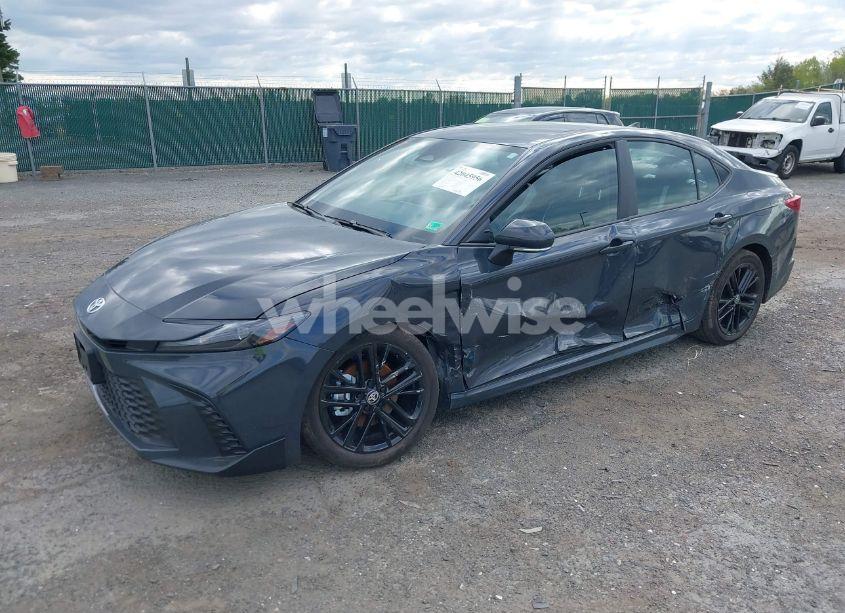 Photo 2 of 2025 Toyota Camry SE (VIN 4T1DAACK8SU111520)