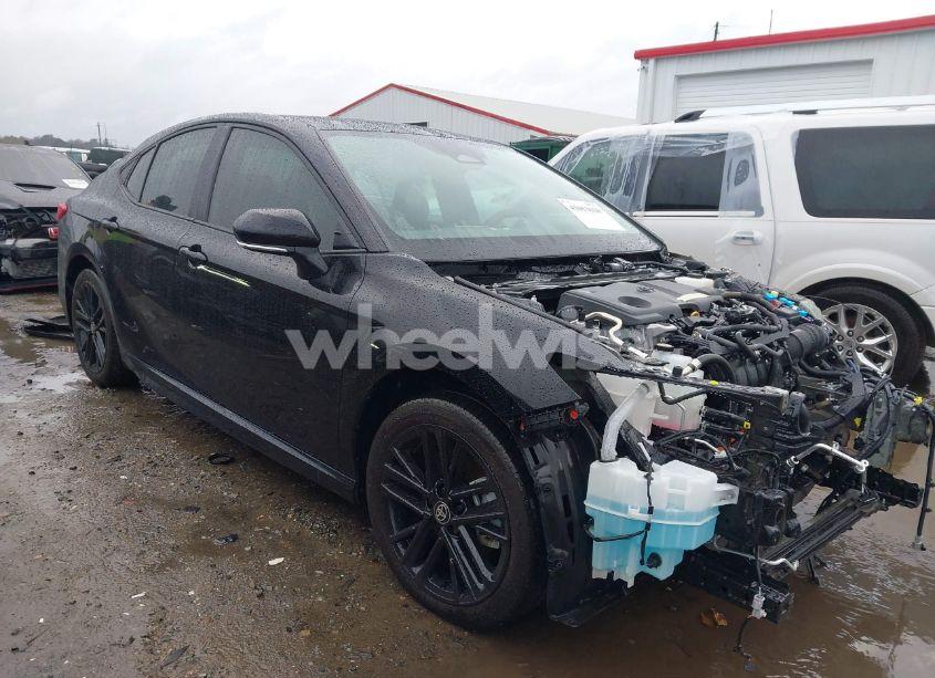 2025 Toyota Camry SE (VIN 4T1DAACK8SU503395) main photo