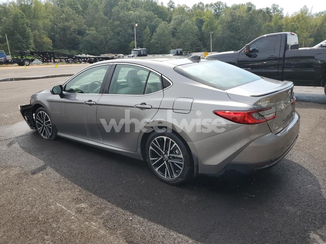 Photo 2 of 2025 TOYOTA CAMRY XSE (VIN 4T1DAACK8SU512887)