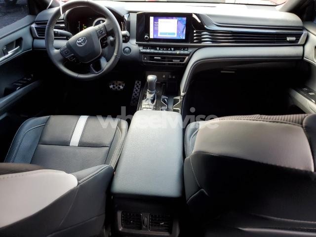 Photo 5 of 2025 TOYOTA CAMRY XSE (VIN 4T1DAACK9SU001561)