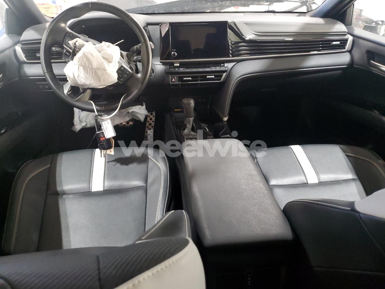 Photo 8 of 2025 TOYOTA CAMRY XSE (VIN 4T1DAACK9SU014049)