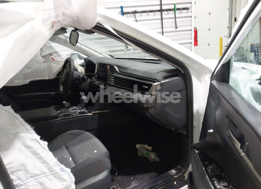 Photo 5 of 2025 Toyota Camry LE (VIN 4T1DAACK9SU058956)