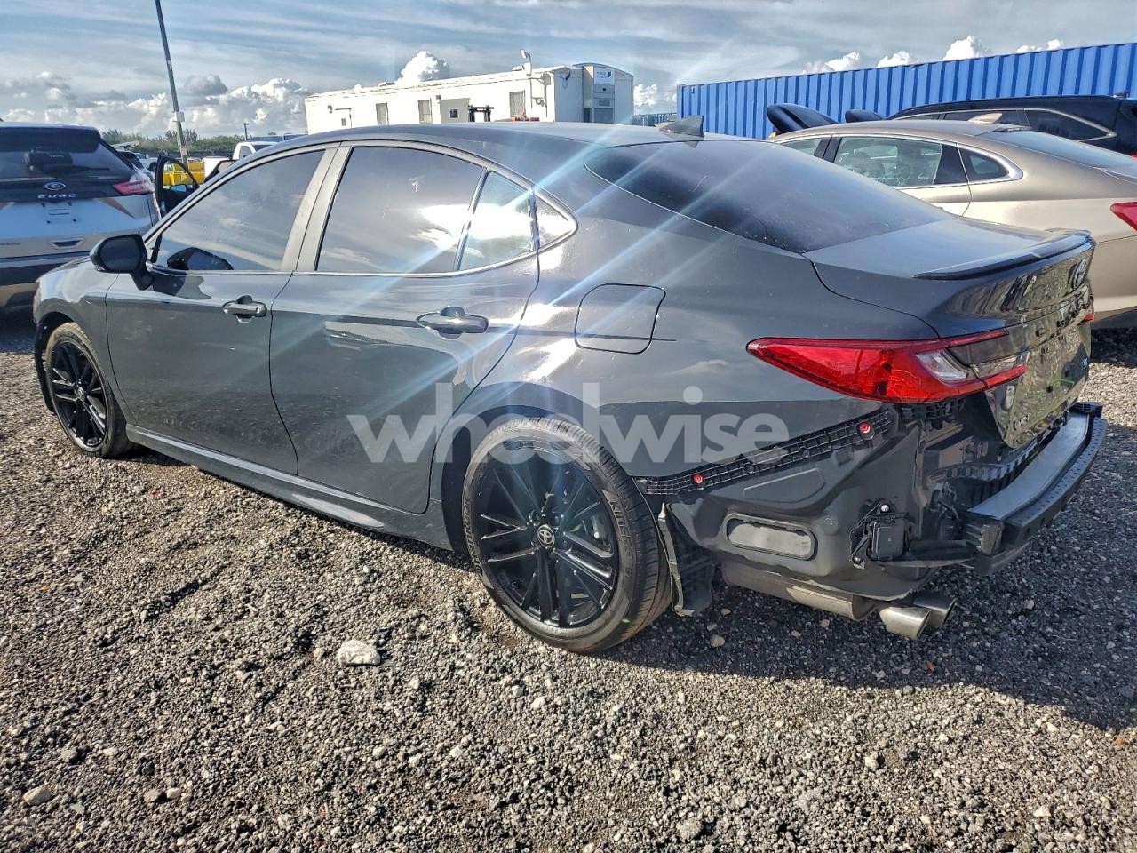 Photo 2 of 2025 TOYOTA CAMRY XSE (VIN 4T1DAACK9SU100817)