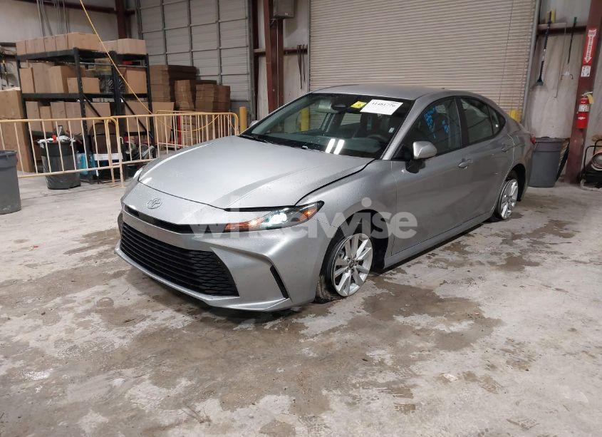 Photo 2 of 2025 Toyota Camry LE (VIN 4T1DAACK9SU506600)