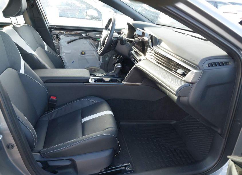 Photo 5 of 2025 Toyota Camry SE (VIN 4T1DAACK9SU512901)