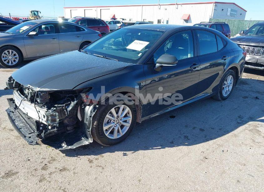 Photo 2 of 2025 Toyota Camry LE (VIN 4T1DAACK9SU519475)