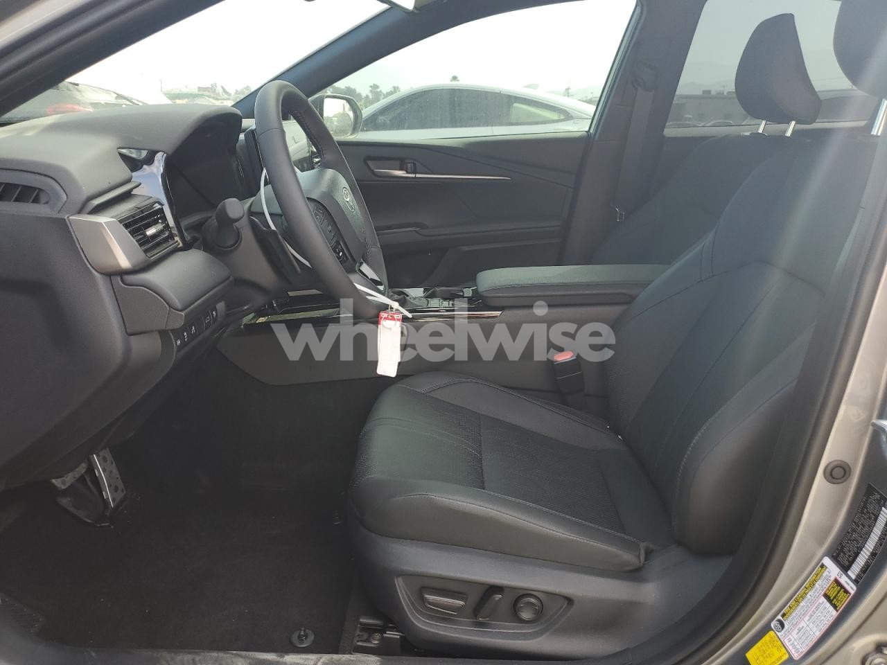 Photo 7 of 2025 TOYOTA CAMRY XSE (VIN 4T1DAACK9SU546580)