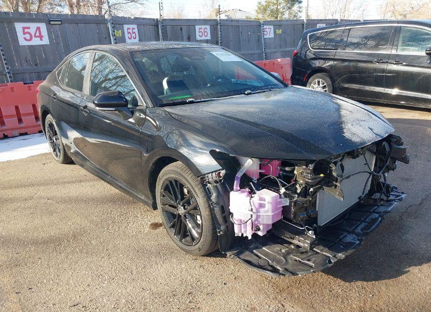 2025 Toyota Camry SE (VIN 4T1DAACK9SU555232) main photo