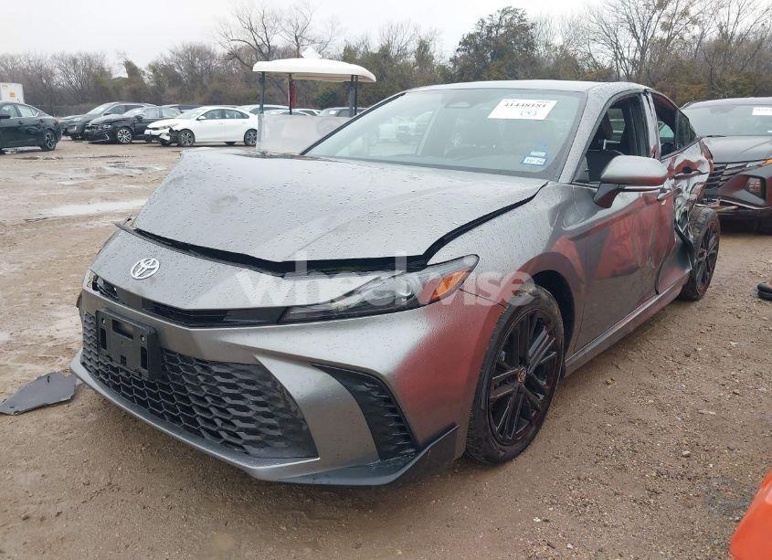 Photo 2 of 2025 Toyota Camry SE (VIN 4T1DAACK9SU556302)