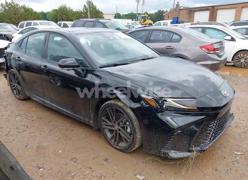 2025 Toyota Camry XSE (VIN 4T1DAACK9SU570040) main photo