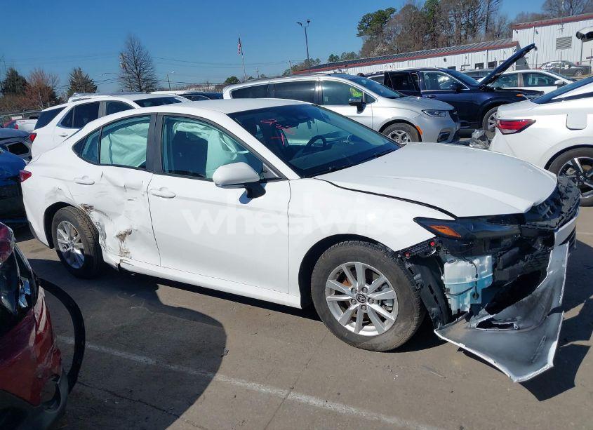 Photo 13 of 2025 Toyota Camry LE (VIN 4T1DAACKXSU005523)