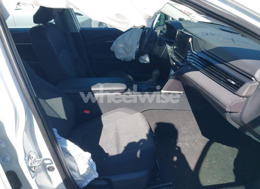 Photo 5 of 2025 Toyota Camry LE (VIN 4T1DAACKXSU005523)