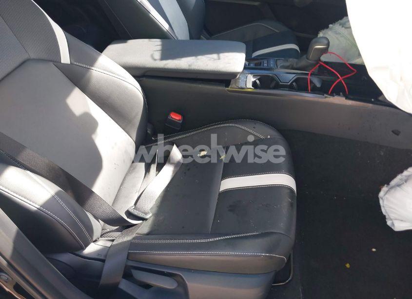 Photo 5 of 2025 Toyota Camry SE (VIN 4T1DAACKXSU018451)