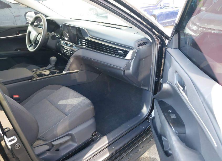 Photo 5 of 2025 Toyota Camry LE (VIN 4T1DAACKXSU022385)