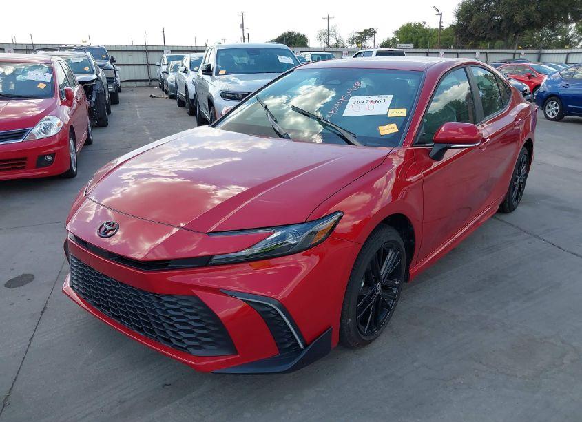 Photo 2 of 2025 Toyota Camry SE (VIN 4T1DAACKXSU025495)