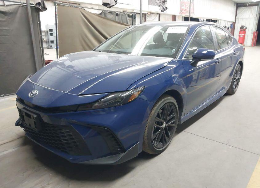 Photo 2 of 2025 Toyota Camry SE (VIN 4T1DAACKXSU033256)