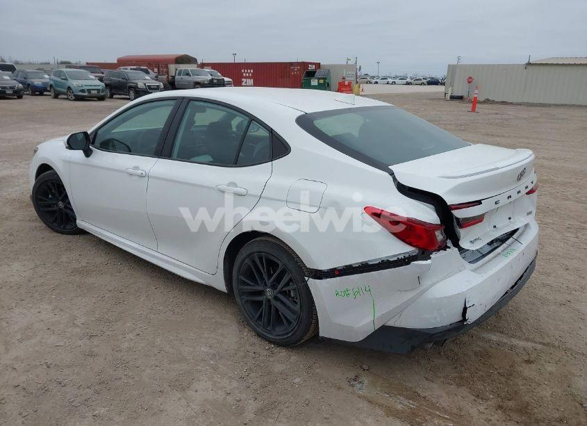 Photo 3 of 2025 Toyota Camry SE (VIN 4T1DAACKXSU042667)