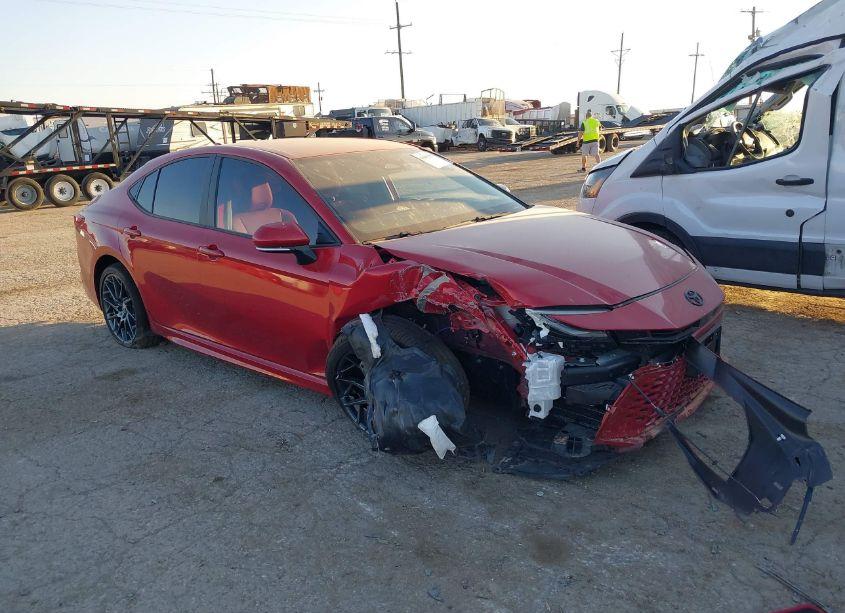 2025 Toyota Camry XSE (VIN 4T1DAACKXSU043513) main photo