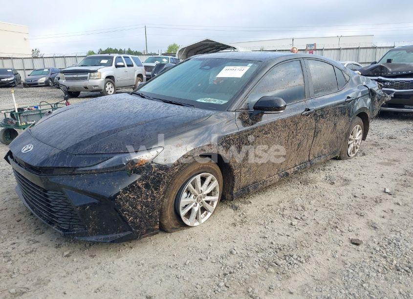 Photo 2 of 2025 Toyota Camry LE (VIN 4T1DAACKXSU044273)