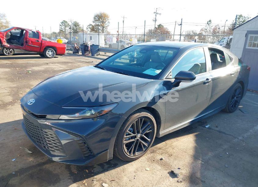 Photo 2 of 2025 Toyota Camry SE (VIN 4T1DAACKXSU047447)