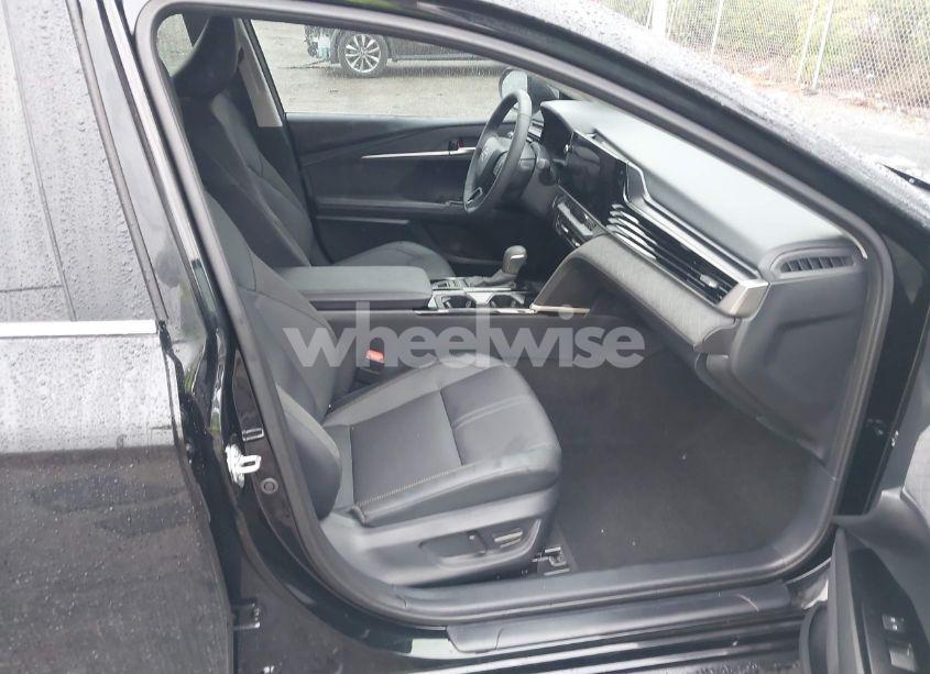 Photo 5 of 2025 Toyota Camry XSE/XLE/LE/SE (VIN 4T1DAACKXSU074180)