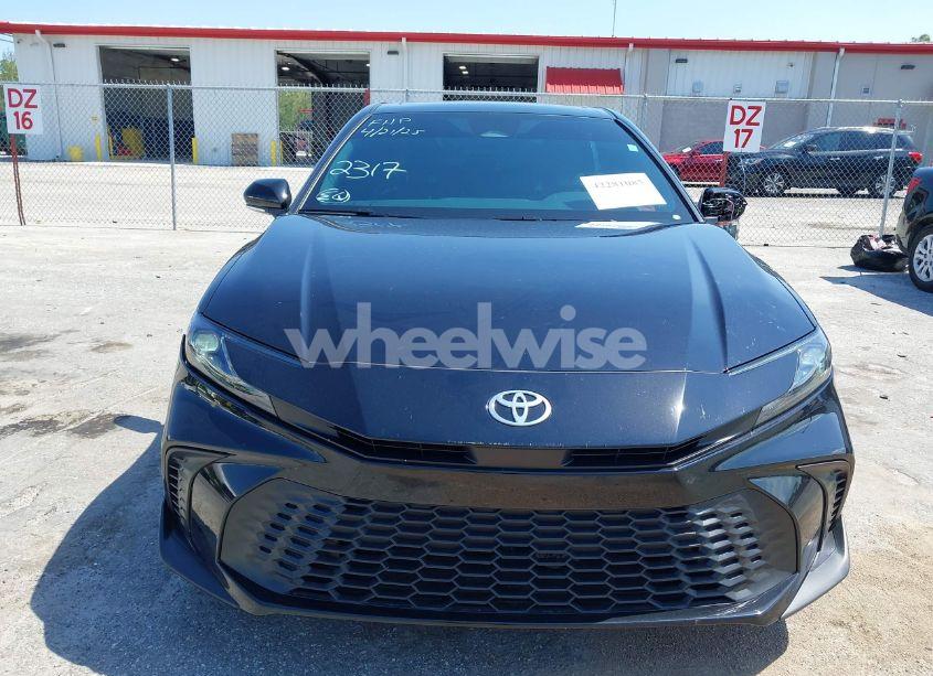 Photo 13 of 2025 Toyota Camry SE (VIN 4T1DAACKXSU102317)