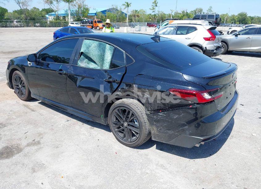 Photo 3 of 2025 Toyota Camry SE (VIN 4T1DAACKXSU102317)