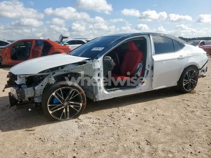 Photo 3 of 2025 TOYOTA CAMRY XSE (VIN 4T1DAACKXSU133132)