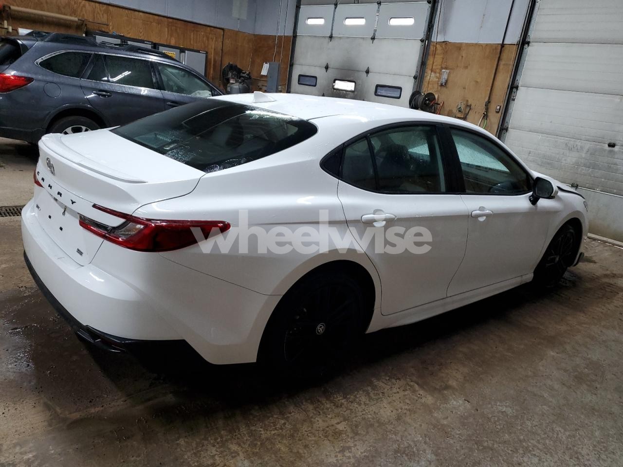 Photo 3 of 2025 TOYOTA CAMRY XSE (VIN 4T1DAACKXSU169208)